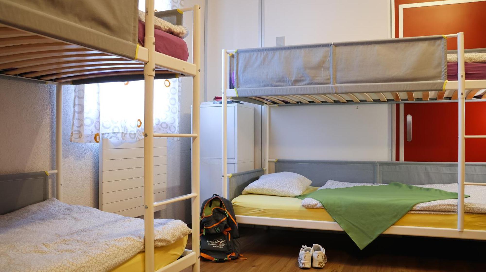 Backpacker Le Petit Baroudeur Hostel Champéry Екстериор снимка